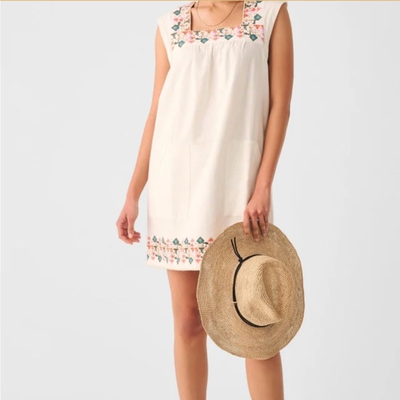 Faherty Dresses & Skirts - Faherty Dress Hailee Dress Embroidered Sleeveless Dress Sz M (NWOT)
